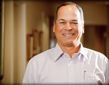Dr. Carlos Omphroy