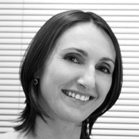 Dr. Lauri Romanzi, MD