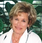 Dr. Lola Steinbaum, MD