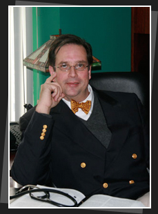 Dr. Robert Leon, MD