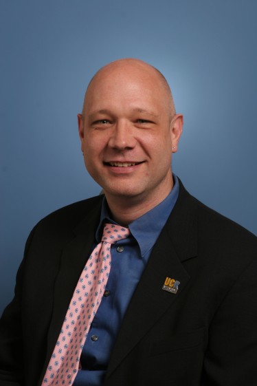 Dr. Paul Lyons, MD