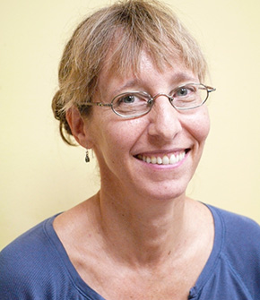 Dr. Ruth Lesnewski, MD