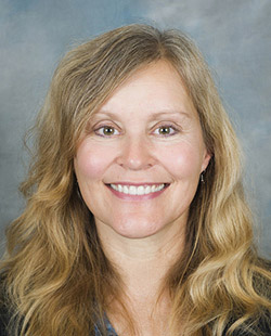 Dr. Evelyn Vinopal