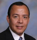 Dr. Oscar Lindo, MD