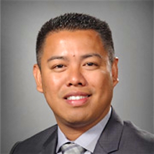 Dr. Ricardo Elagio