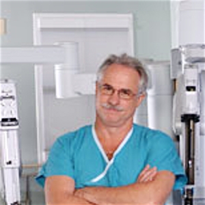 Dr. Bruce Davis, MD