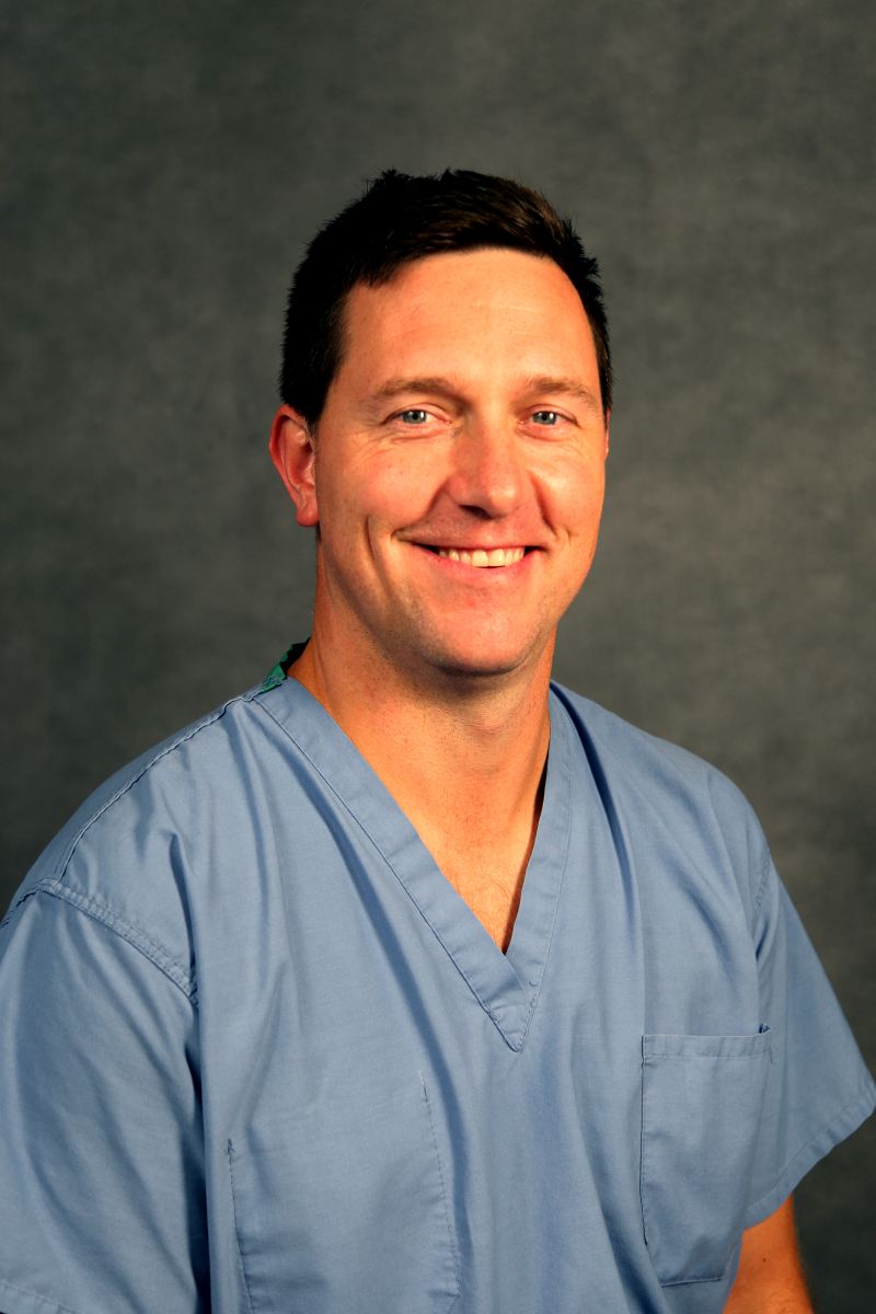 Dr. Gabriel Lewullis, MD