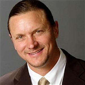 Dr. Peter Hodgson, MD