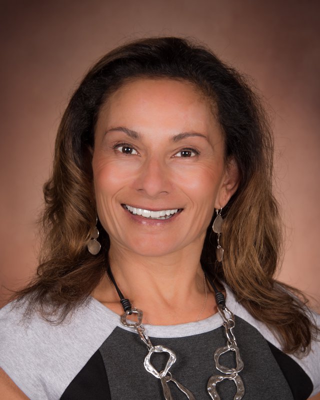 Dr. Laura Medina, MD