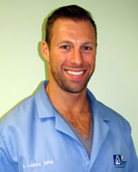 Dr. Kristopher Lopez