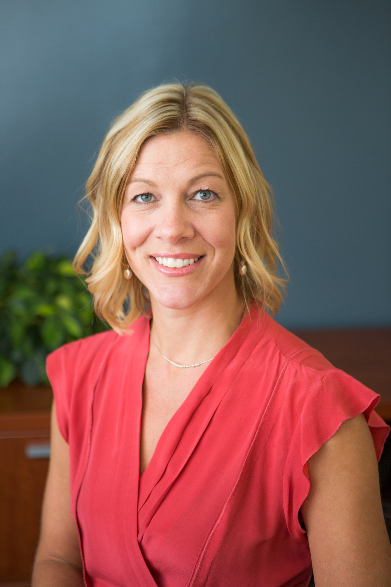 Dr. Heather Gunnarson, MD