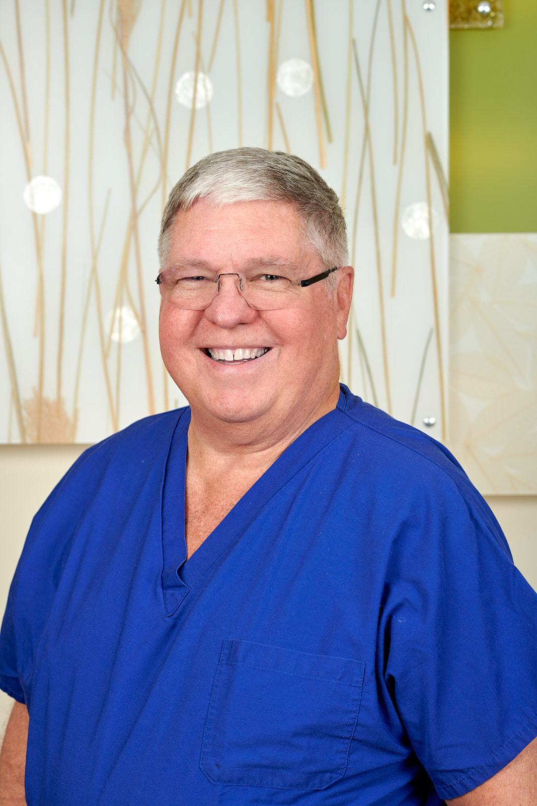 Dr. Dwight Ellerbe, MD