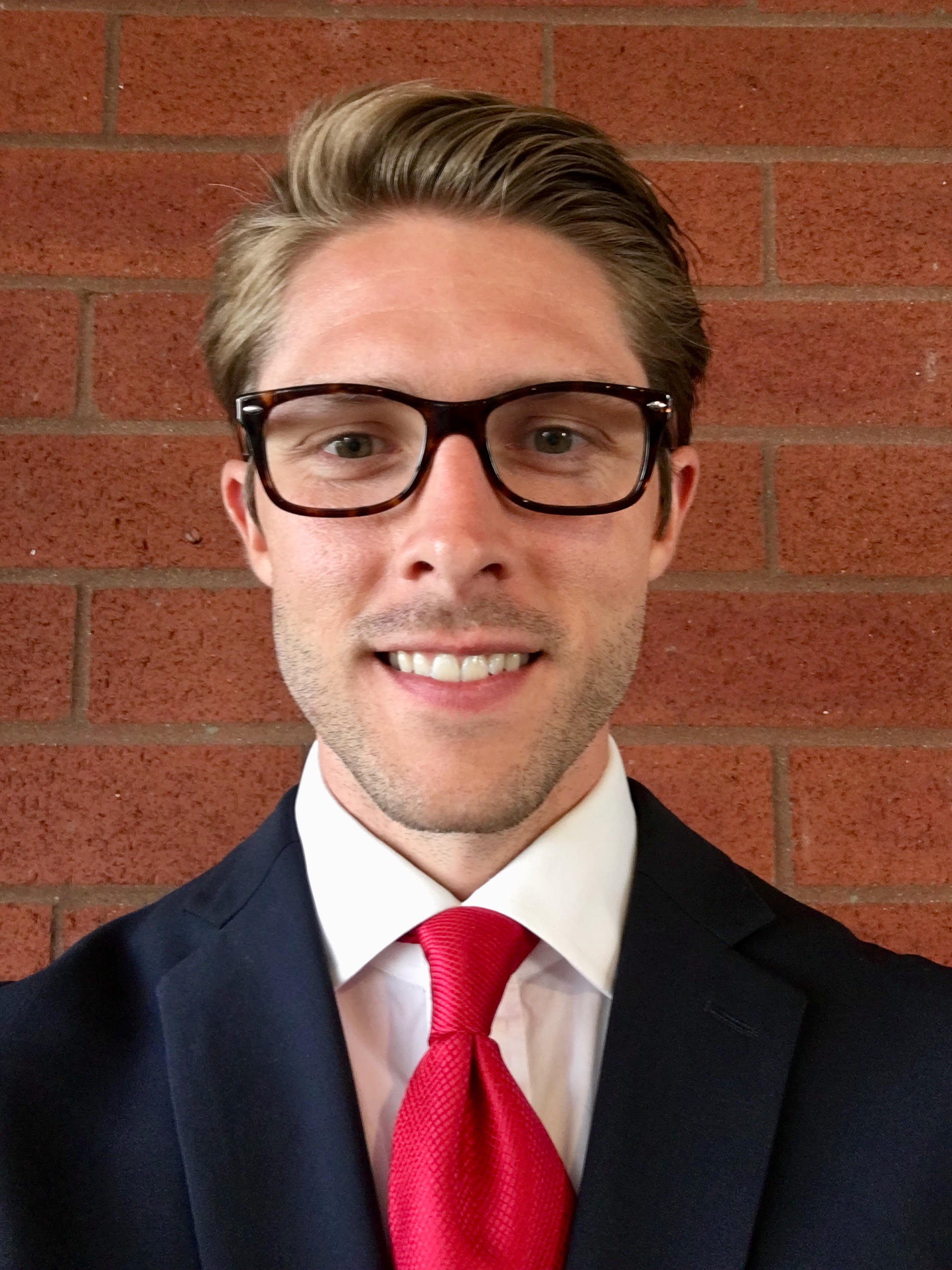 Dr. Zachary Rohr