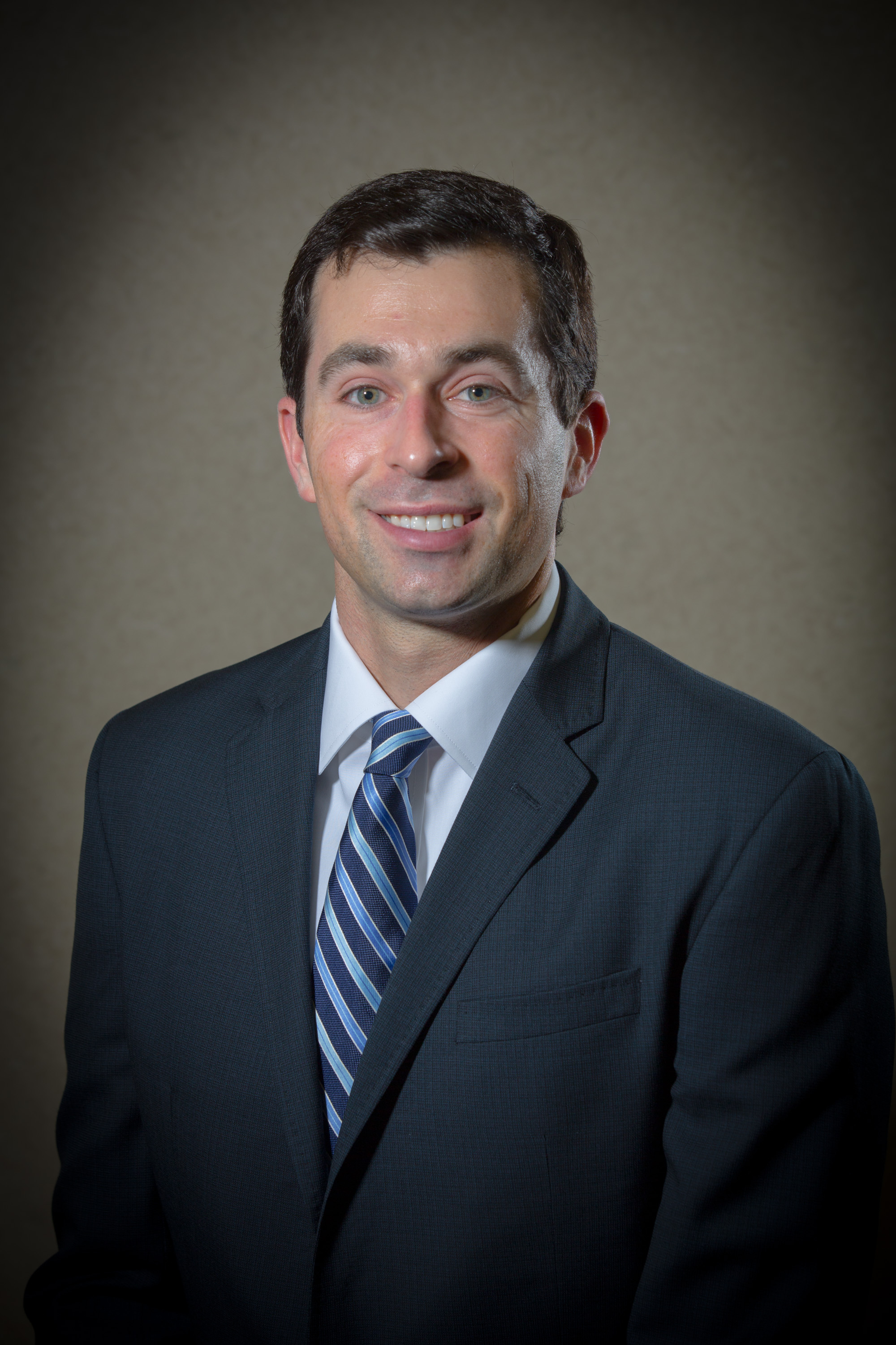 Dr. Zachary Guss, MD