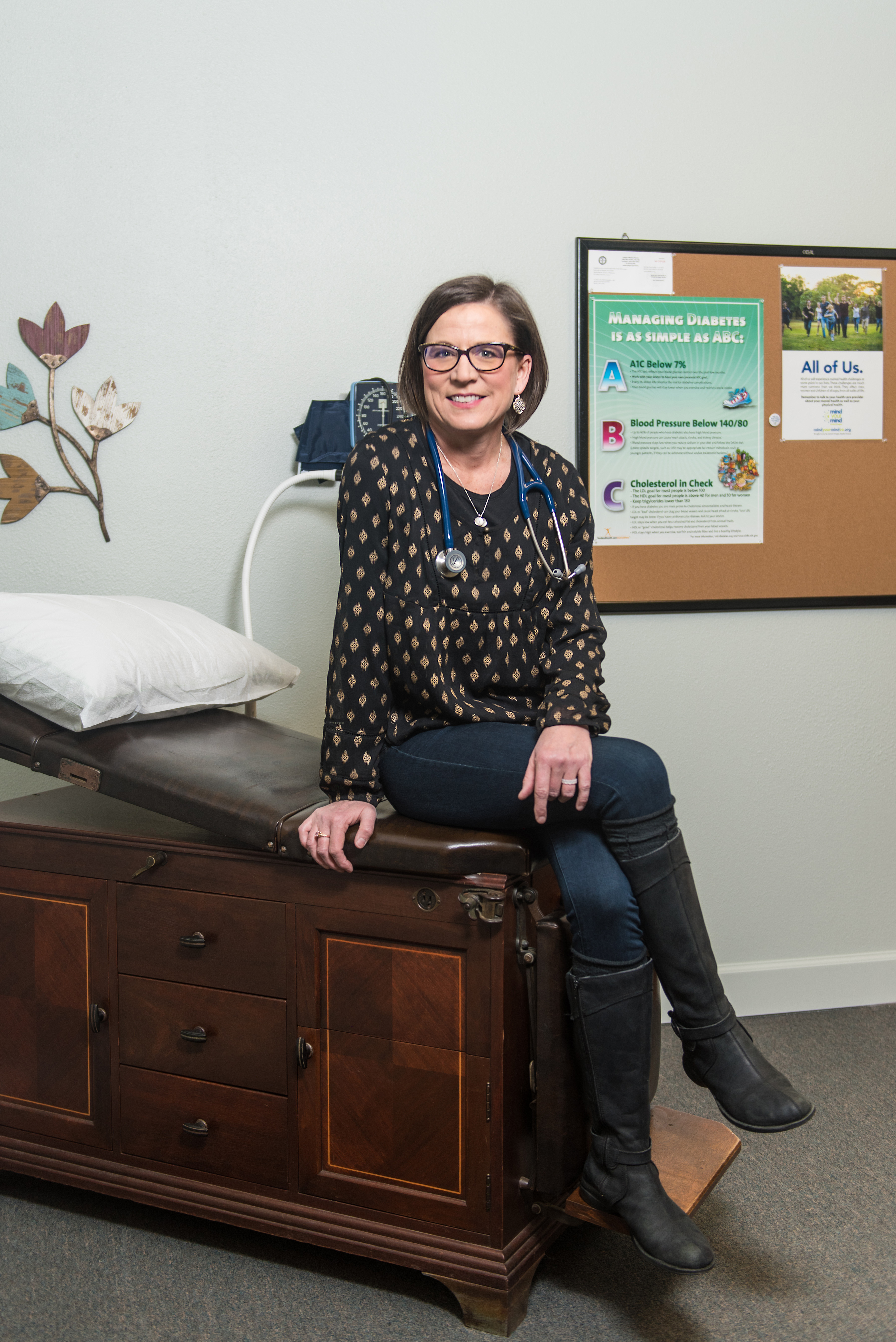 Dr. Laura Pennavaria, MD