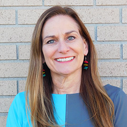 Dr. Claudia Jantzer, MD