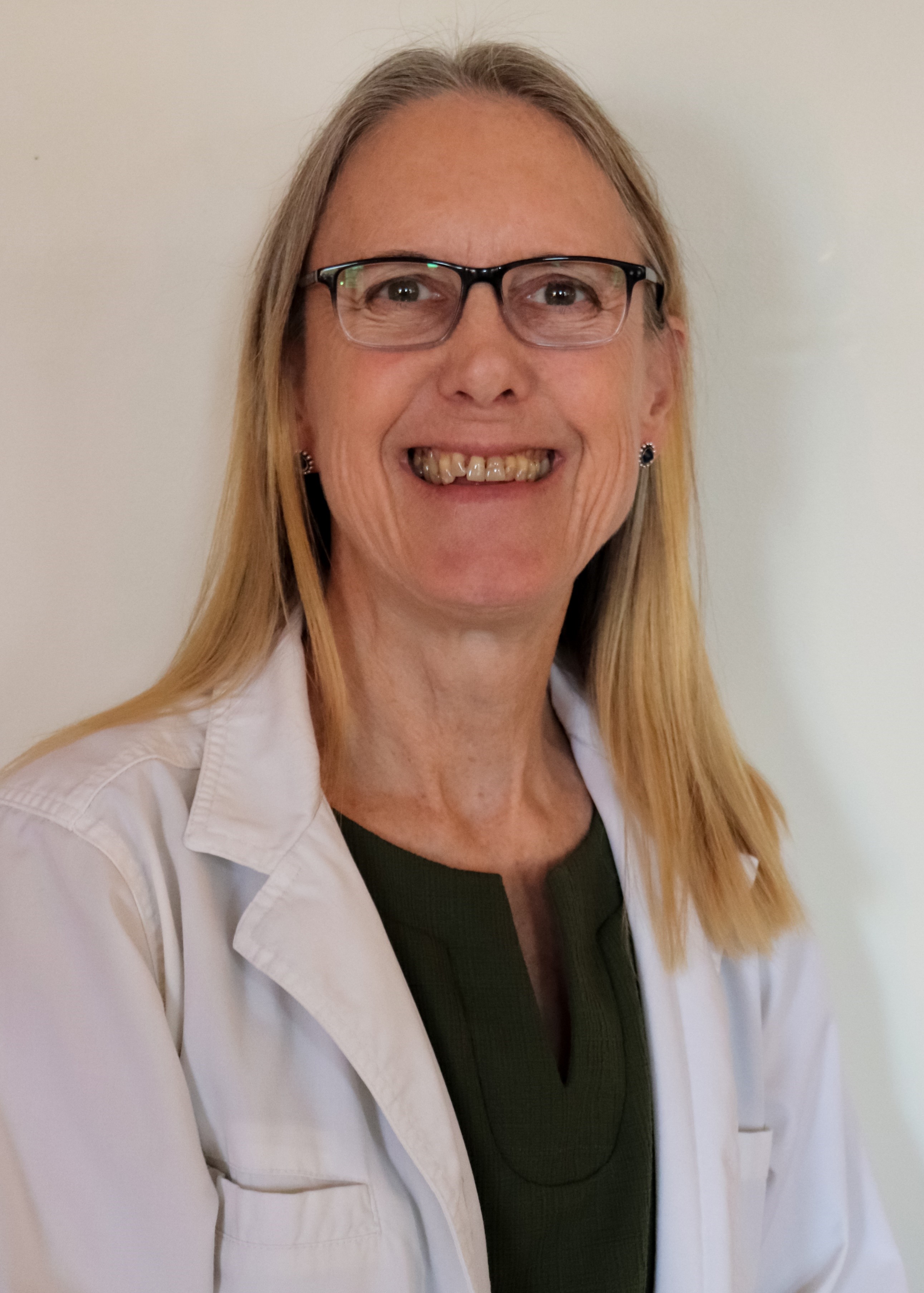 Dr. Stacy Braff, MD