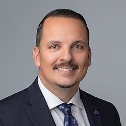 Dr. Simon Gortz
