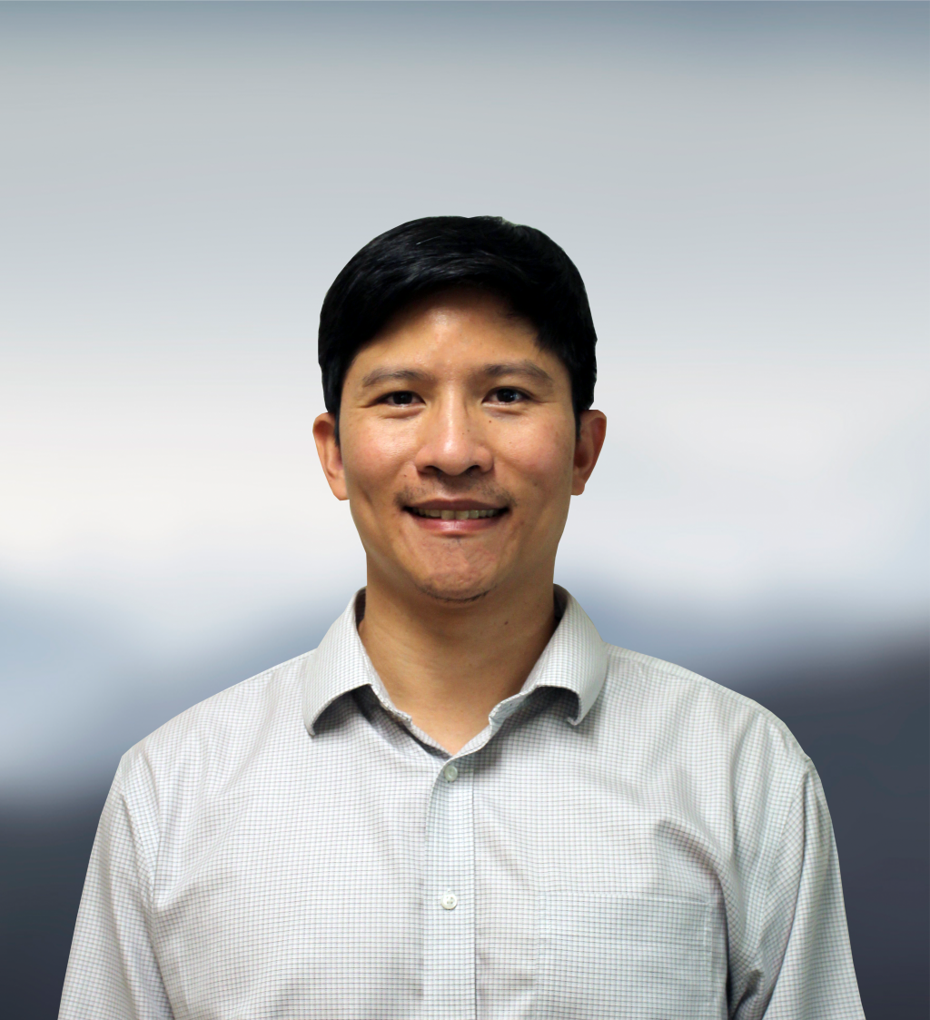 Dr. Mahakit Inklab, MD
