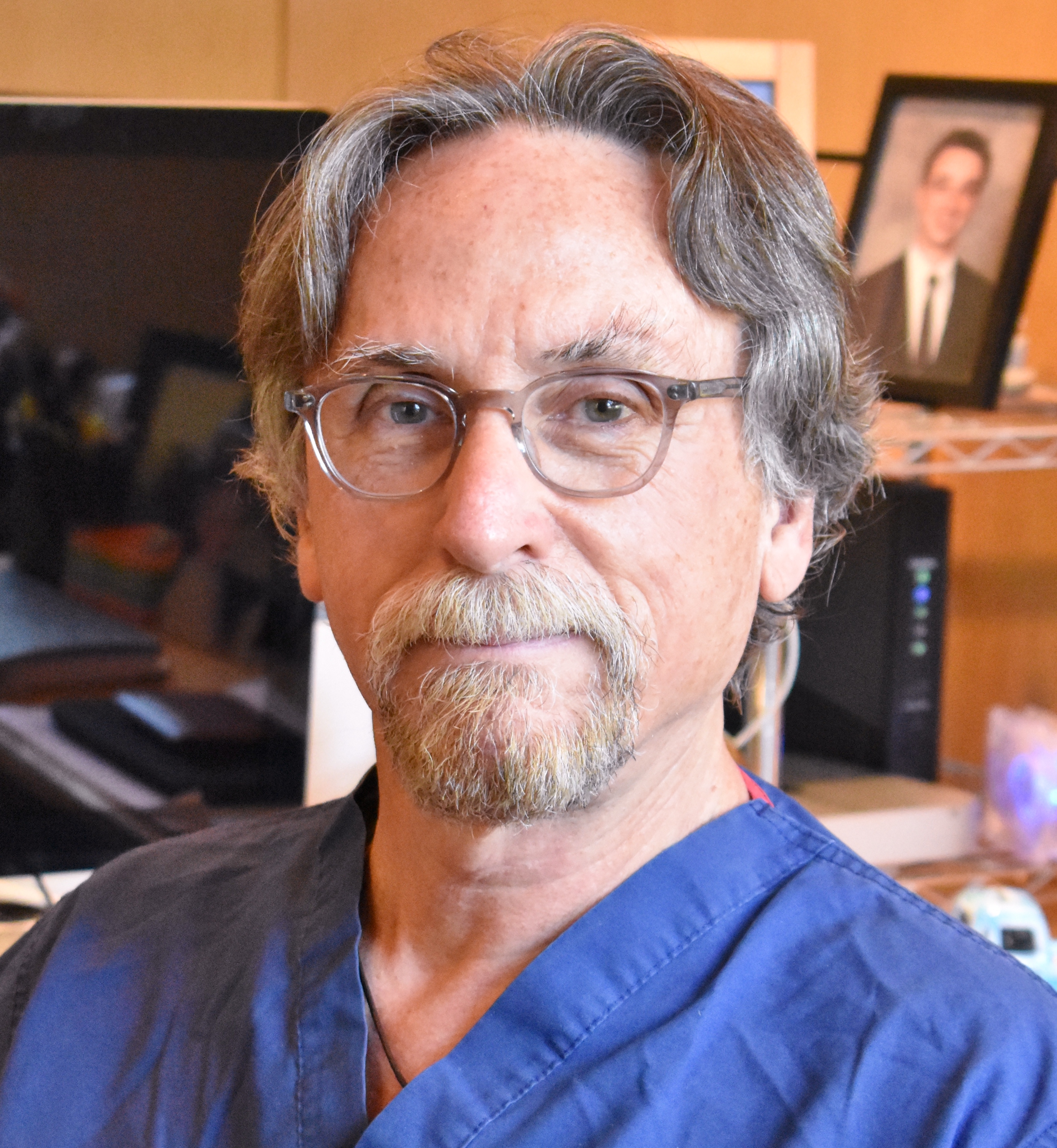 Dr. Steven Colquhoun, MD