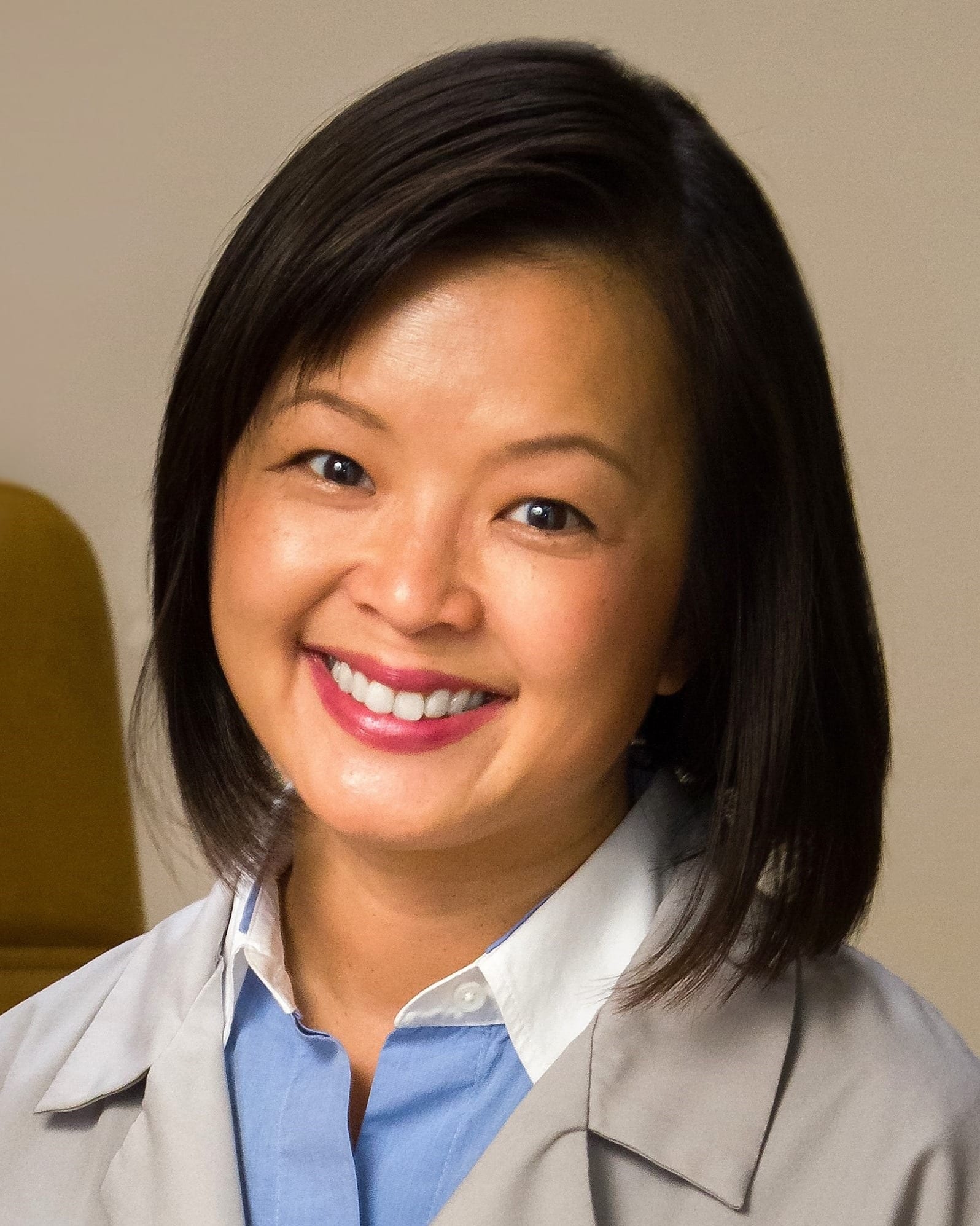 Dr. Wika Gomez