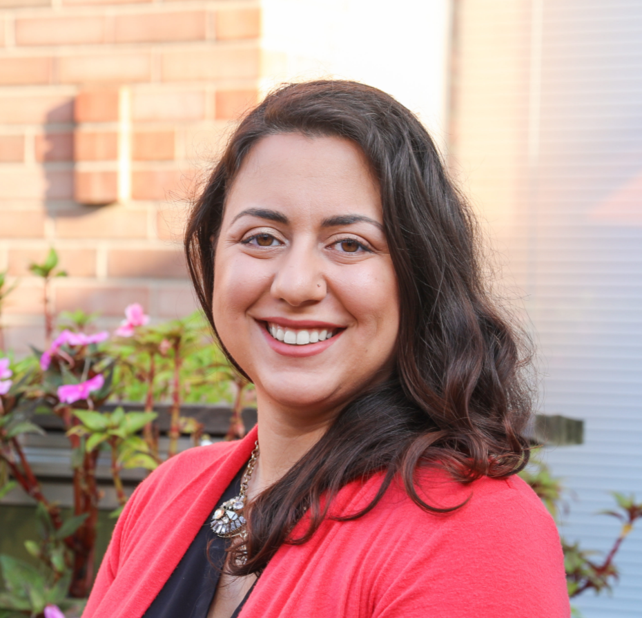 Dr. Niloufar Ahmad, MD