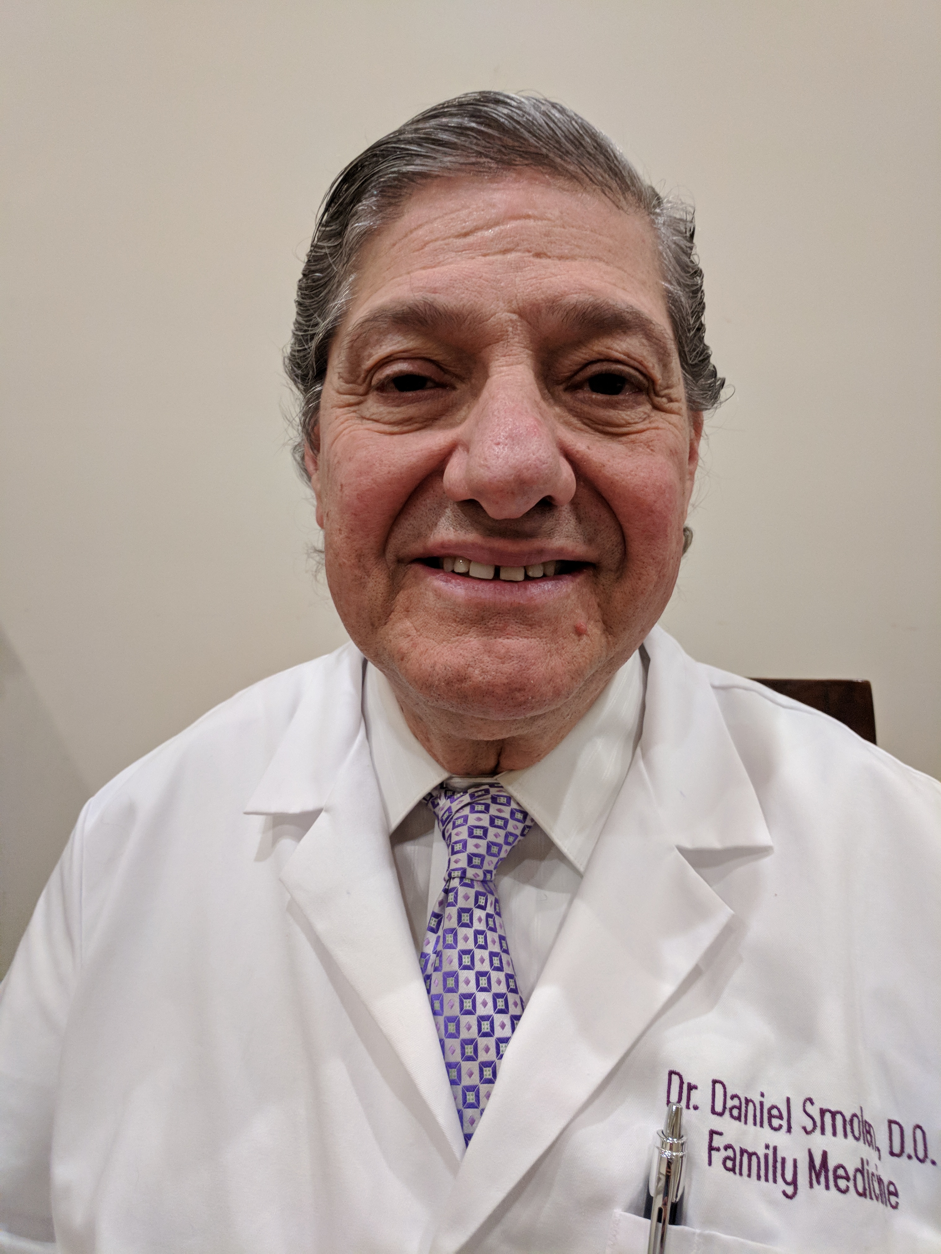 Dr. Daniel Smolen, DO
