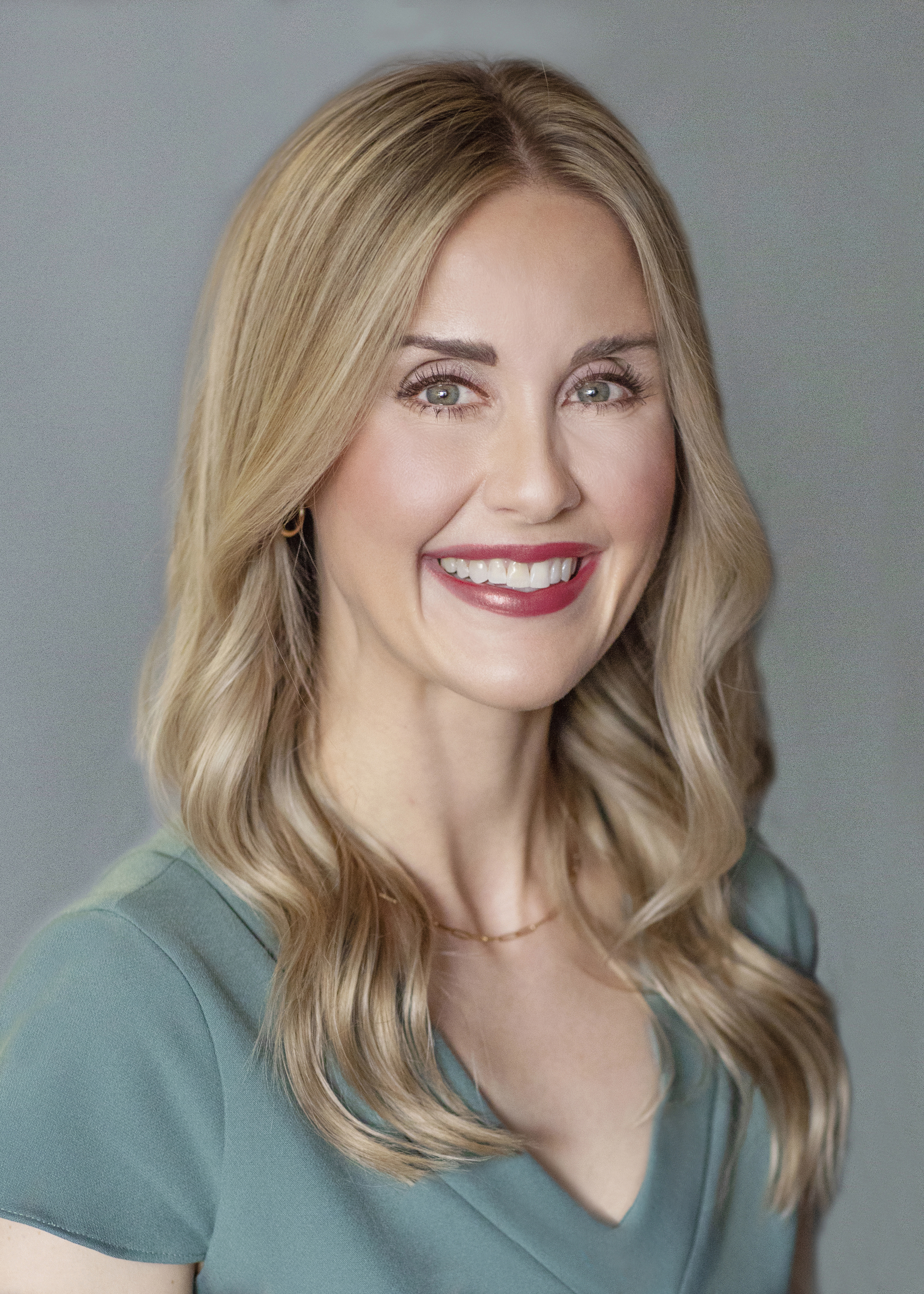 Dr. Amanda Tschetter, MD