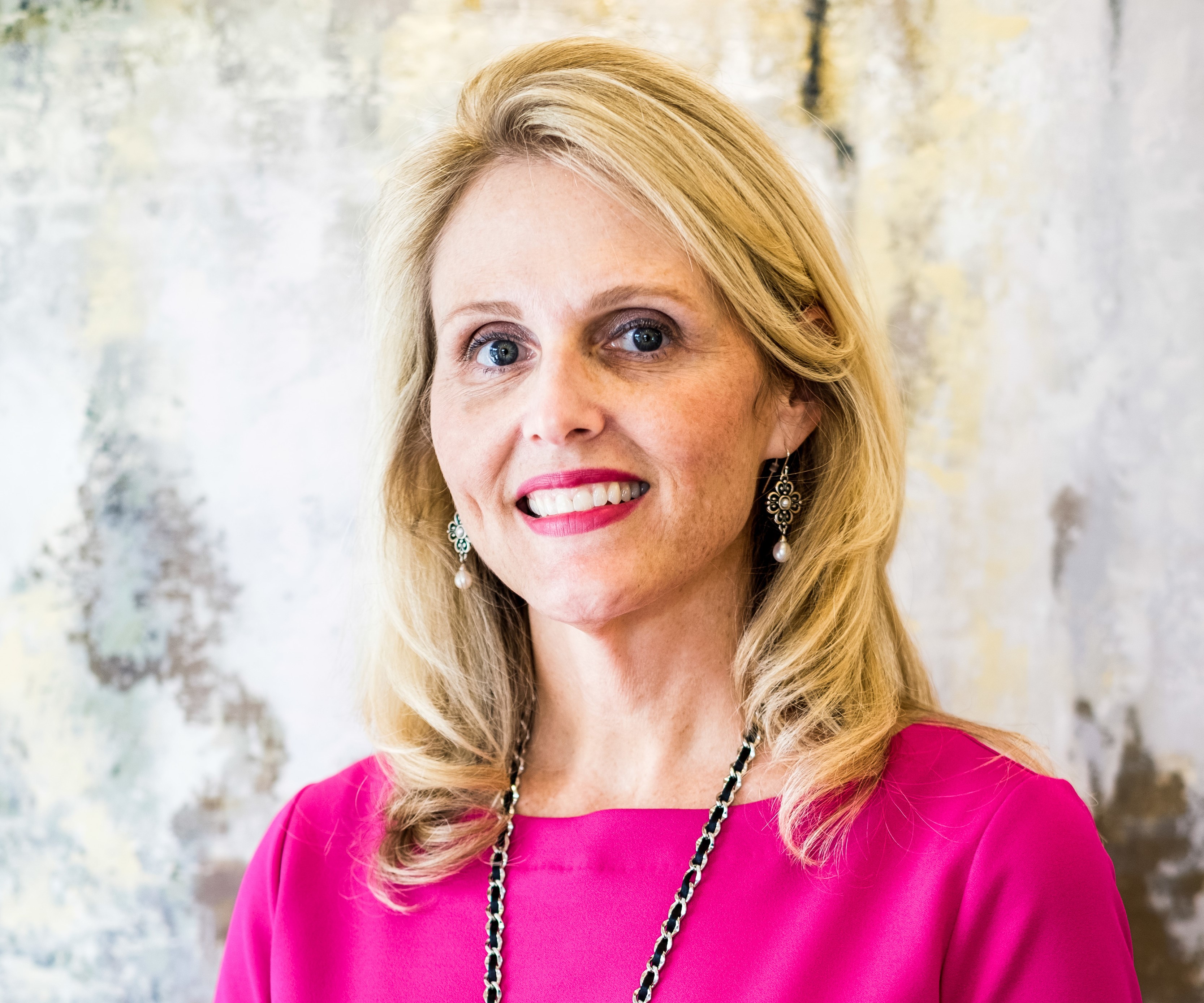 Dr. Angela Paas, MD