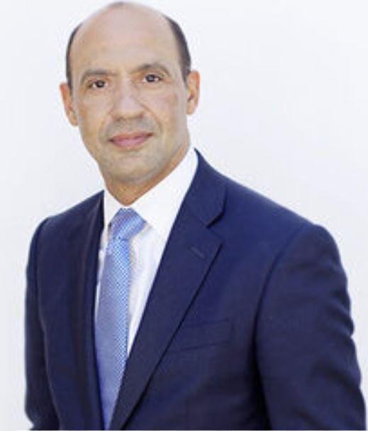 Dr. Robert Valenzuela, MD