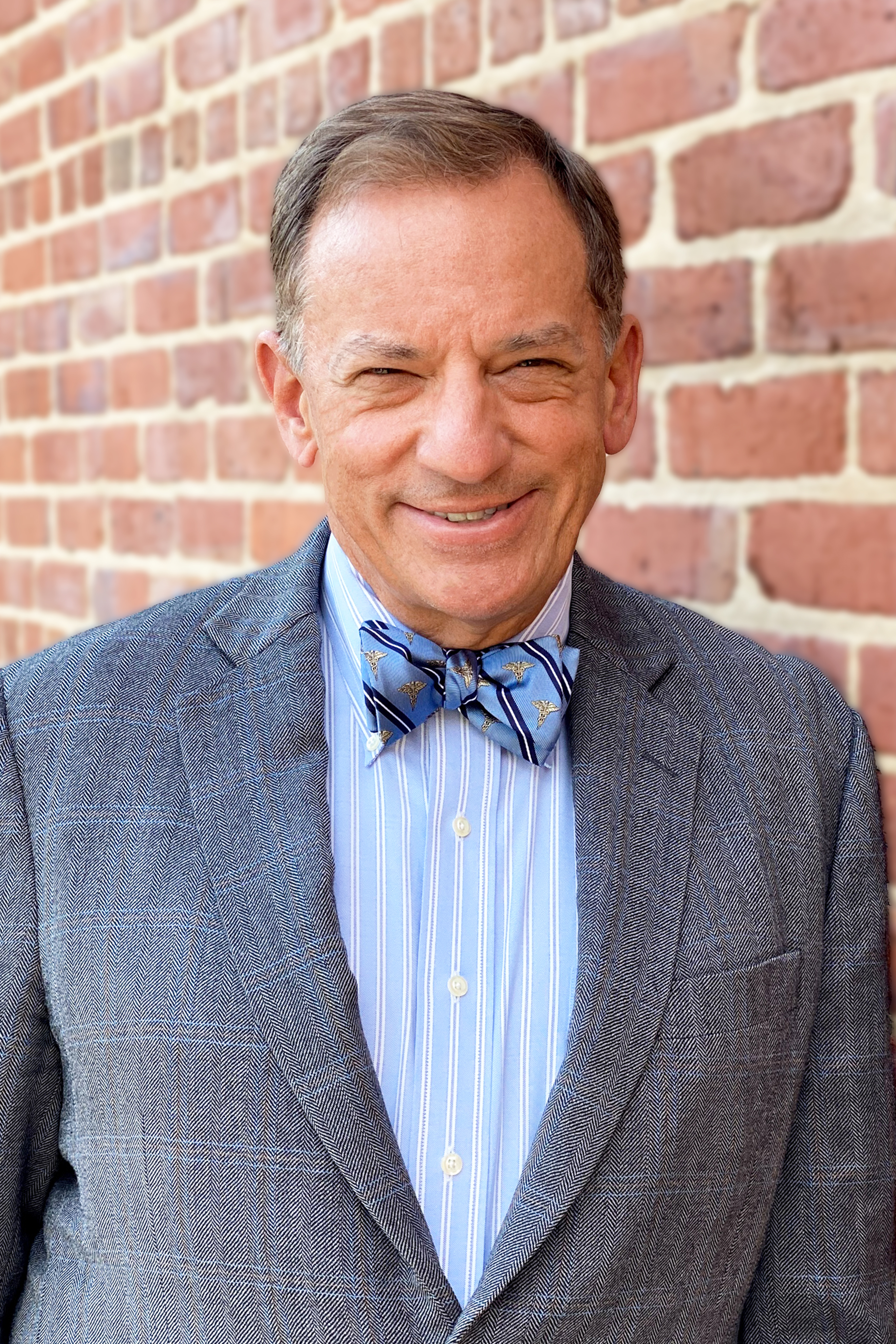 Dr. Ralph Delius, MD