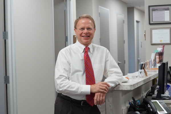 Dr. Thomas Rowe, MD