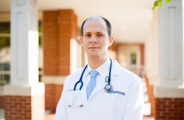 Dr. Eduardo Martinez, MD