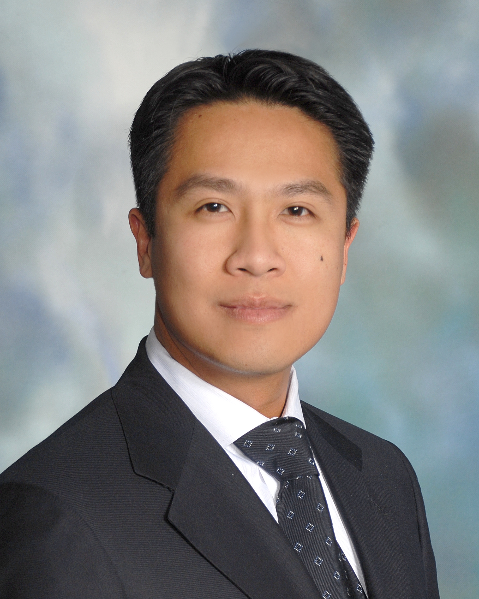 Dr. Tri Nguyen, MD