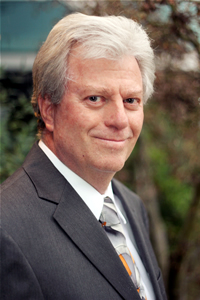 Dr. Claude Schutz