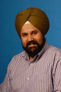 Dr. Darshan Saluja