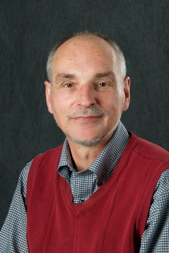Dr. Konrad Schulze, MD