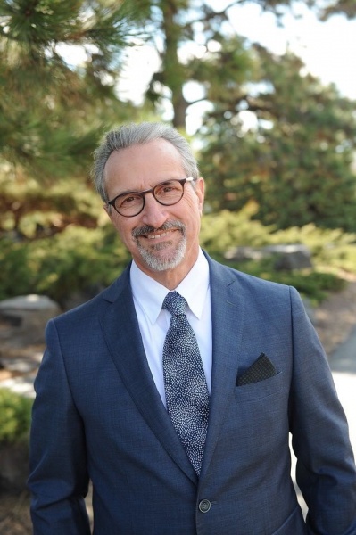 Dr. Peter Schultz, MD