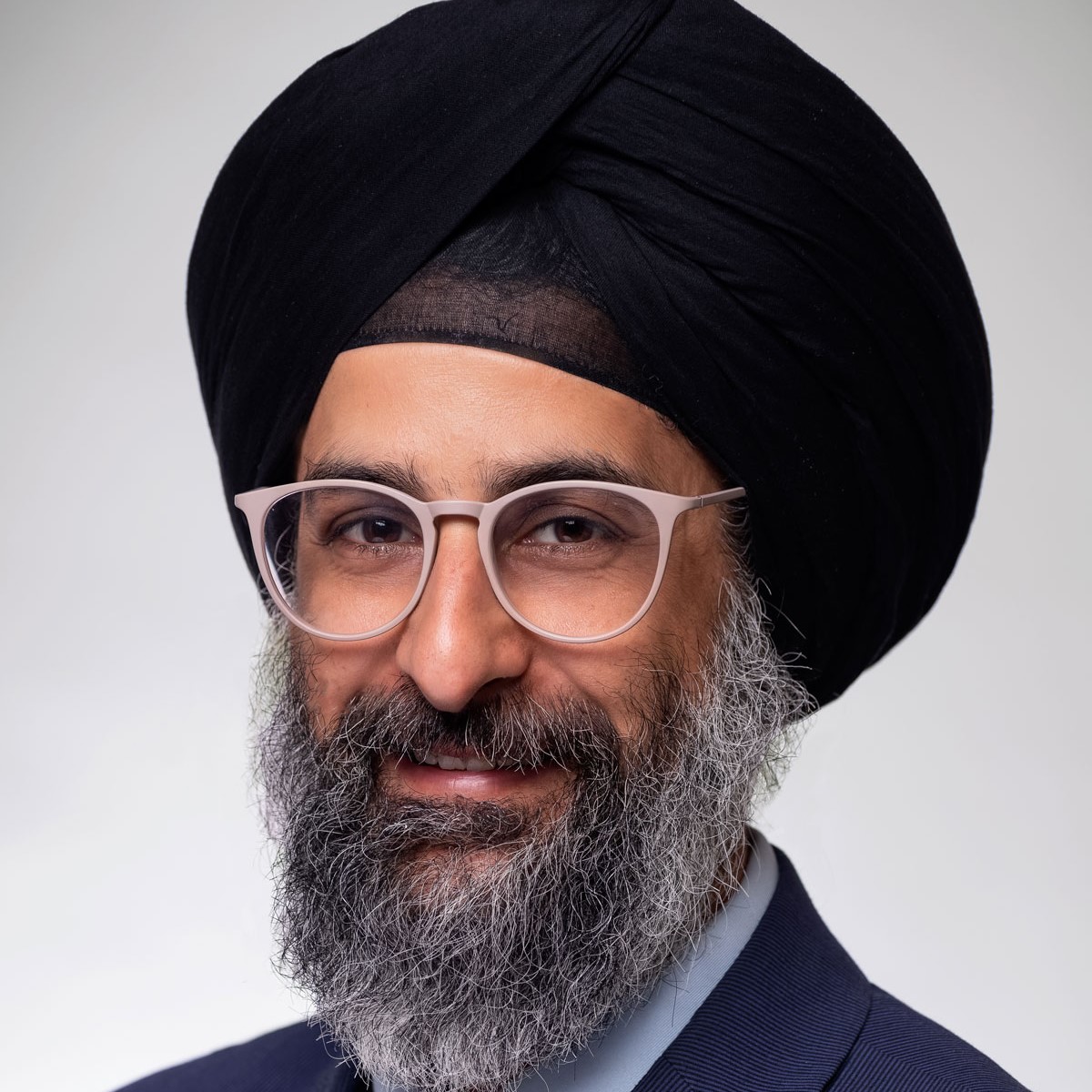 Dr. Amardeep Saluja, MD