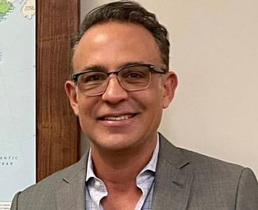 Dr. Arthur Cambeiro, MD