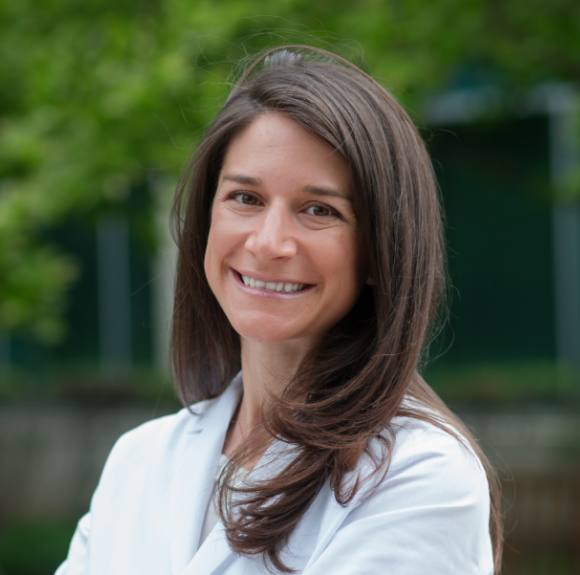 Dr. Cassandra Roeca