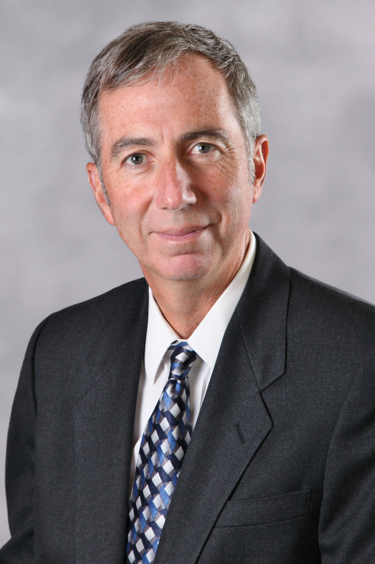 Dr. Eric Hochberg, MD