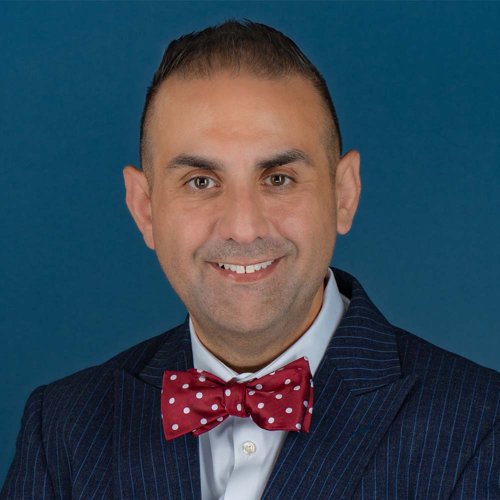 Dr. George Christolias, MD