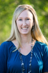 Dr. Lynda Siewert, MD