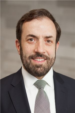 Dr. Menachem Shemtov, MD