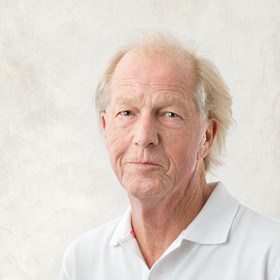 Dr. Robert Schmus, MD
