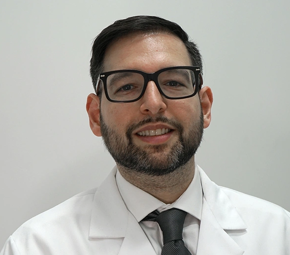 Dr. Yoshua Quinones, MD