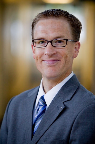 Dr. Robert Wayment, MD