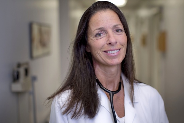 Dr. Carolyn Belfry, MD
