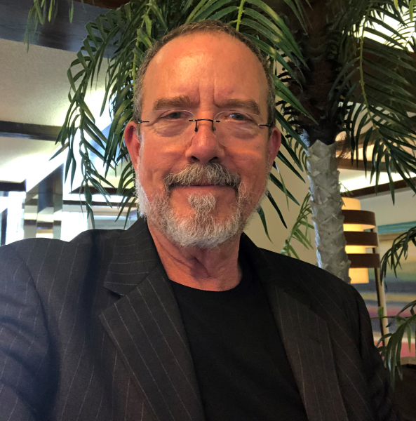 Dr. Luis Escobar, MD